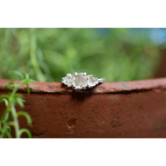 alternative raw diamond engagement rings, raw crystal size 4 5 6 7 8 8 9 10 11 - Picture 4 of 7
